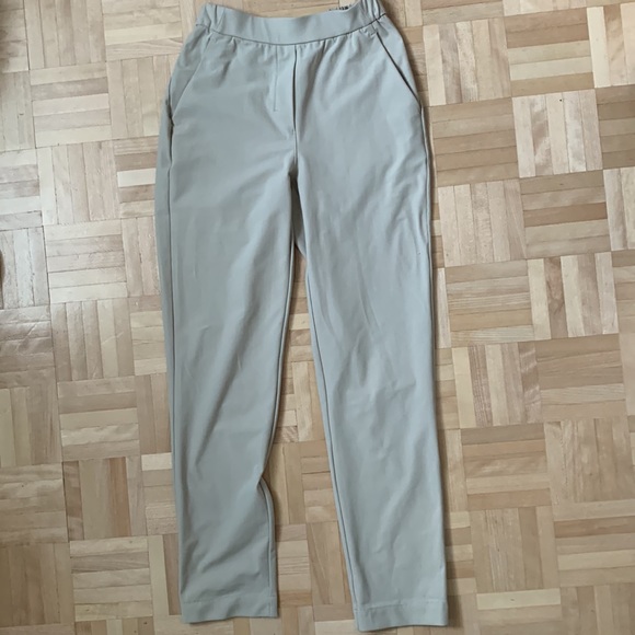 TROUSERS LULULEMON size 0 BRAND NEW - Picture 2 of 4